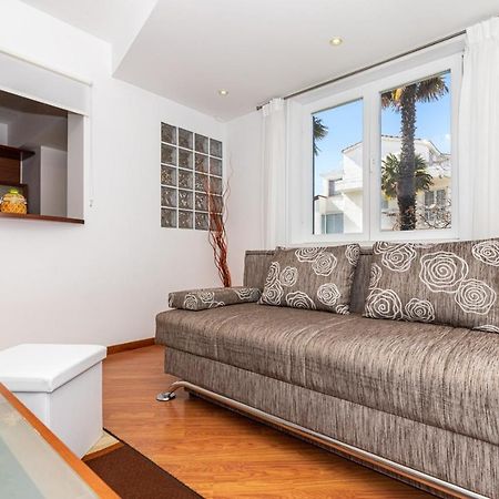 Apartments Ada Near The Sea 포레치 외부 사진