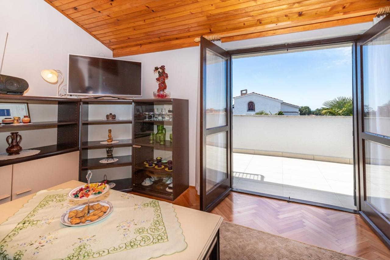 Apartments Ada Near The Sea 포레치 외부 사진
