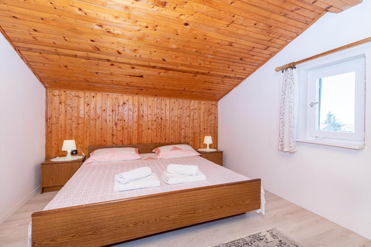 Apartments Ada Near The Sea 포레치 외부 사진