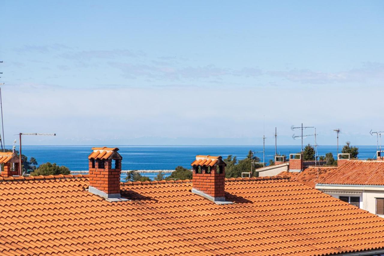 Apartments Ada Near The Sea 포레치 외부 사진